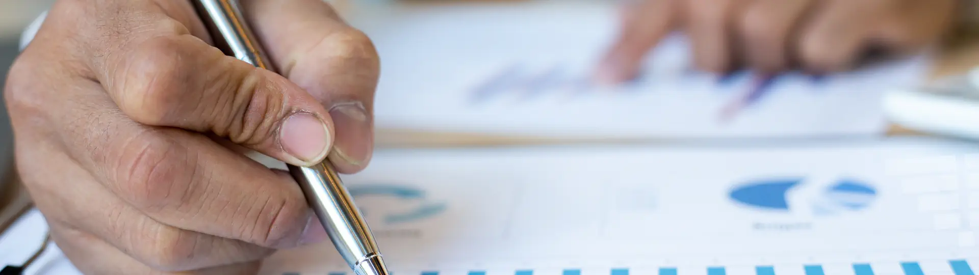 Entre em Contato e faça seu Orçamento com a Aztec Energia